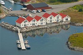 Knutshaug, feriemuligheter med fiske og dykking.